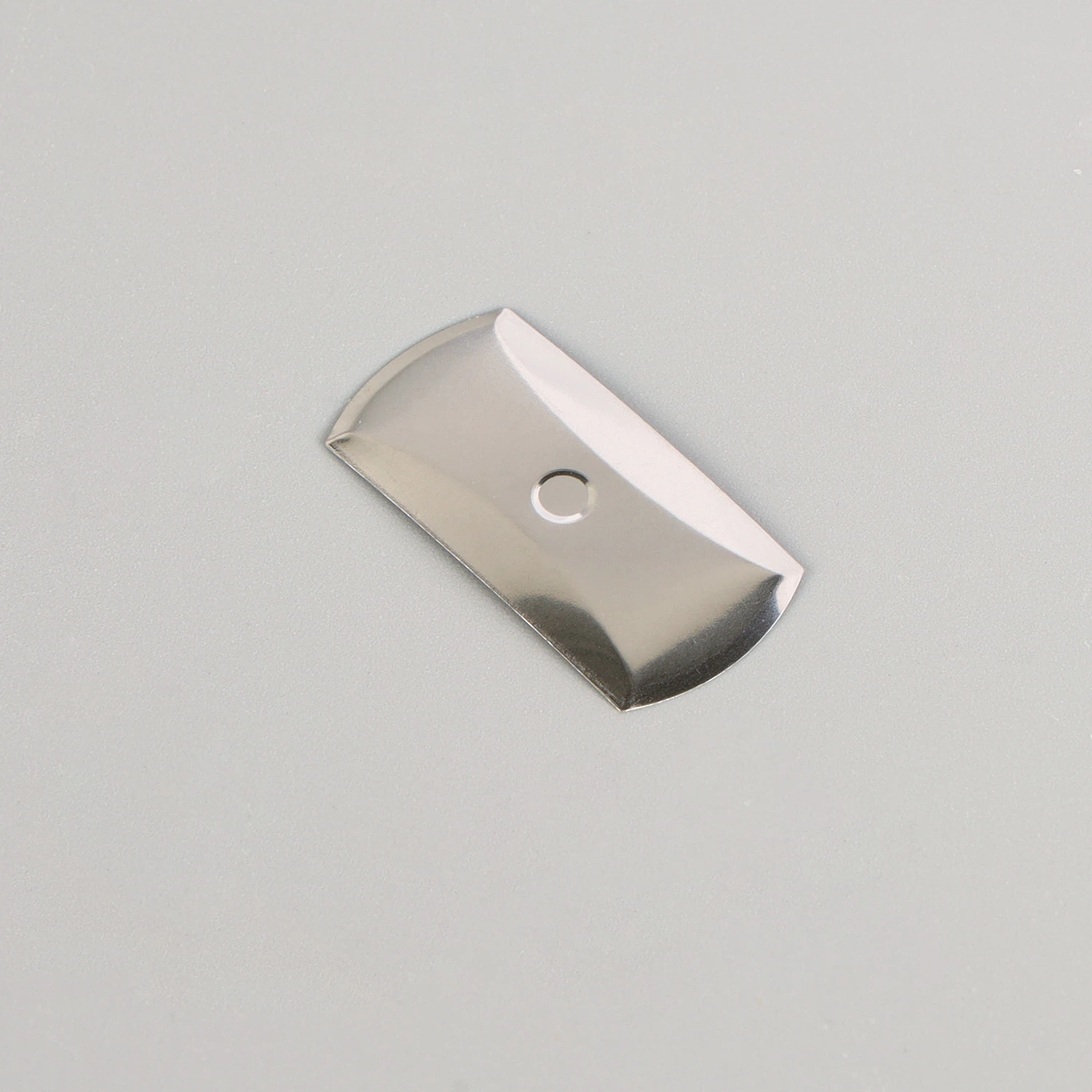 楕円形のメタルドーム